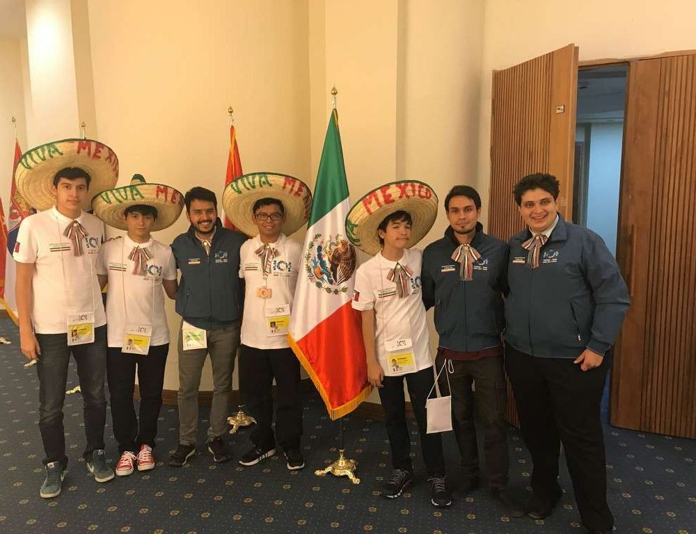 La Delegación Mexicana de Informática en la Olimpiada Internacional de Informática 2017 en Teherán, Irán. La Delegación Mexicana de Informática en la Olimpiada Internacional de Informática 2017 en Teherán, Irán.