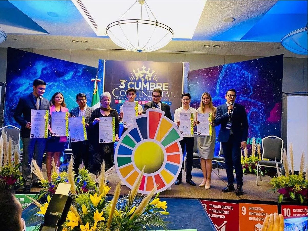 3ra Cumbre Continental de Educación por la paz Doctorado Honoris Causa del Claustro Doctoral por la Paz